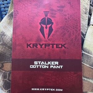 MEN'S KRYPTEK CAMO HUNTING PANTS.     SIZE XXL.  NEW WITH TAGS